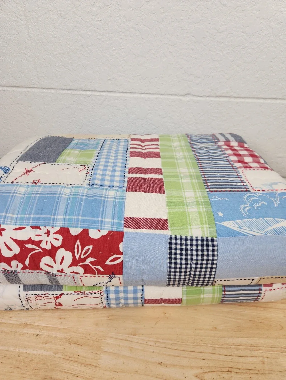 Pottery Barn Kids Aloha Patchwork Quilt Sz TwinNOS Tropical Hawaiian Island Flaw